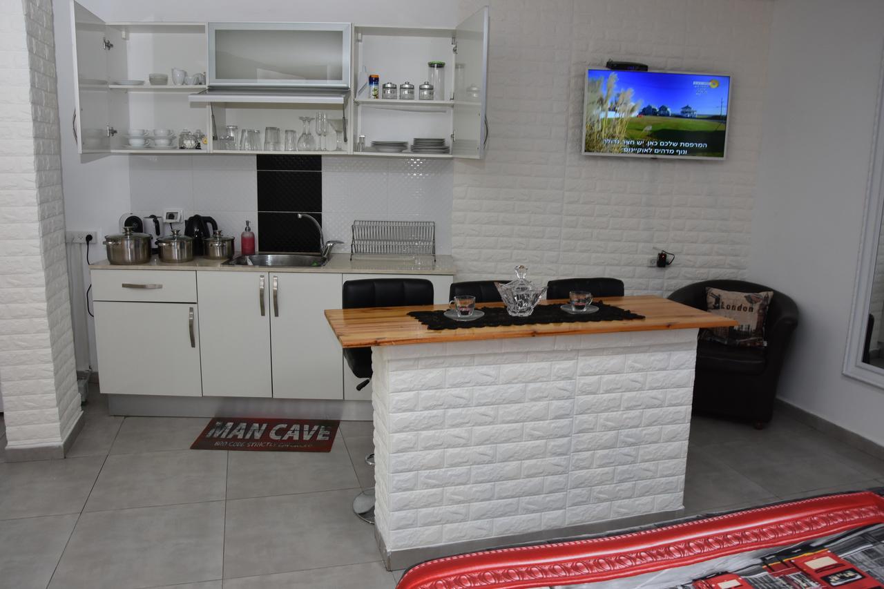 Sweet Dreams Apartment Тиберия Екстериор снимка