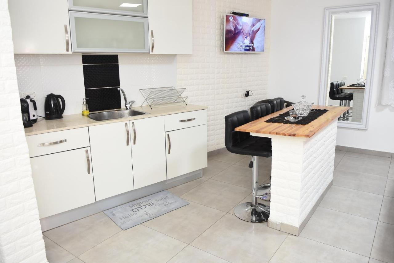 Sweet Dreams Apartment Тиберия Екстериор снимка