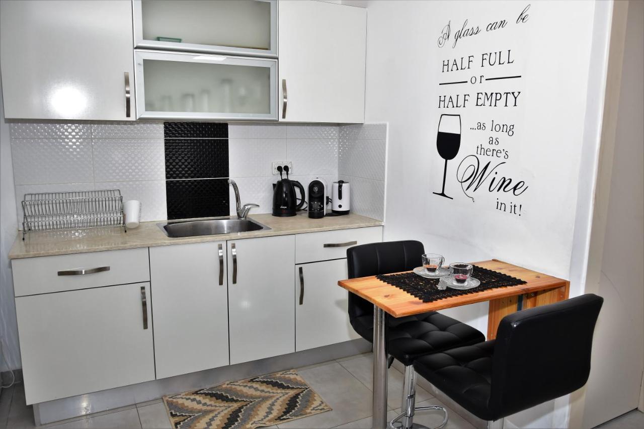 Sweet Dreams Apartment Тиберия Екстериор снимка