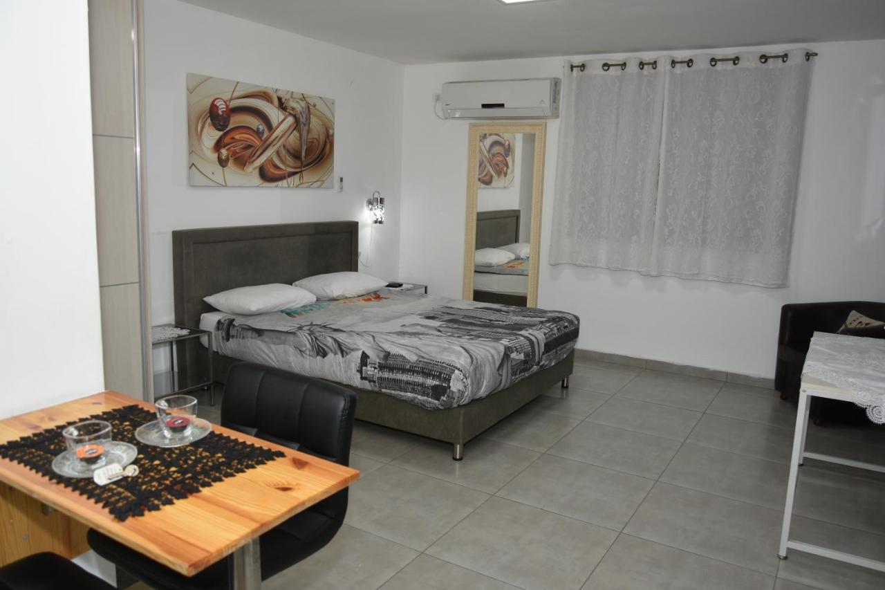 Sweet Dreams Apartment Тиберия Екстериор снимка