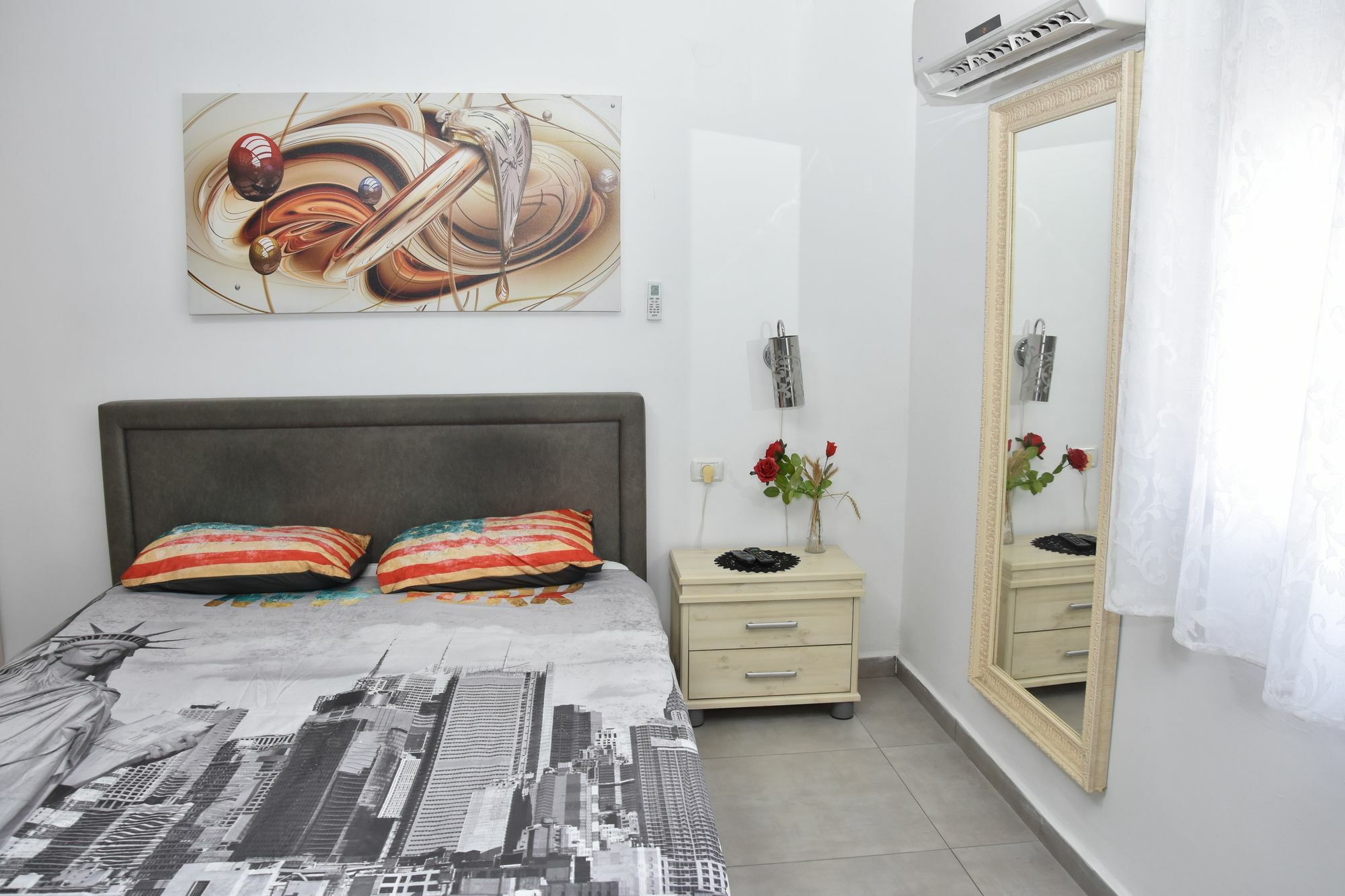 Sweet Dreams Apartment Тиберия Екстериор снимка